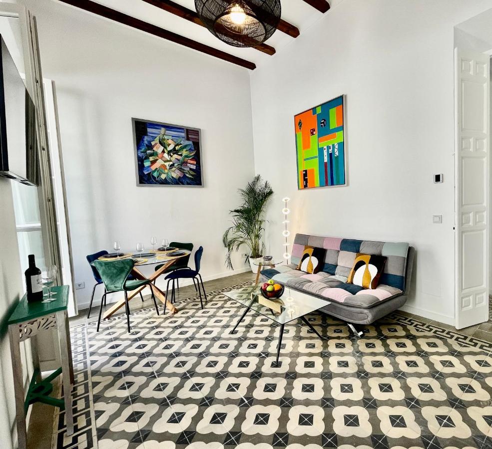 Picasso'S Tres Puertas 4 Bedrooms Малага Екстер'єр фото
