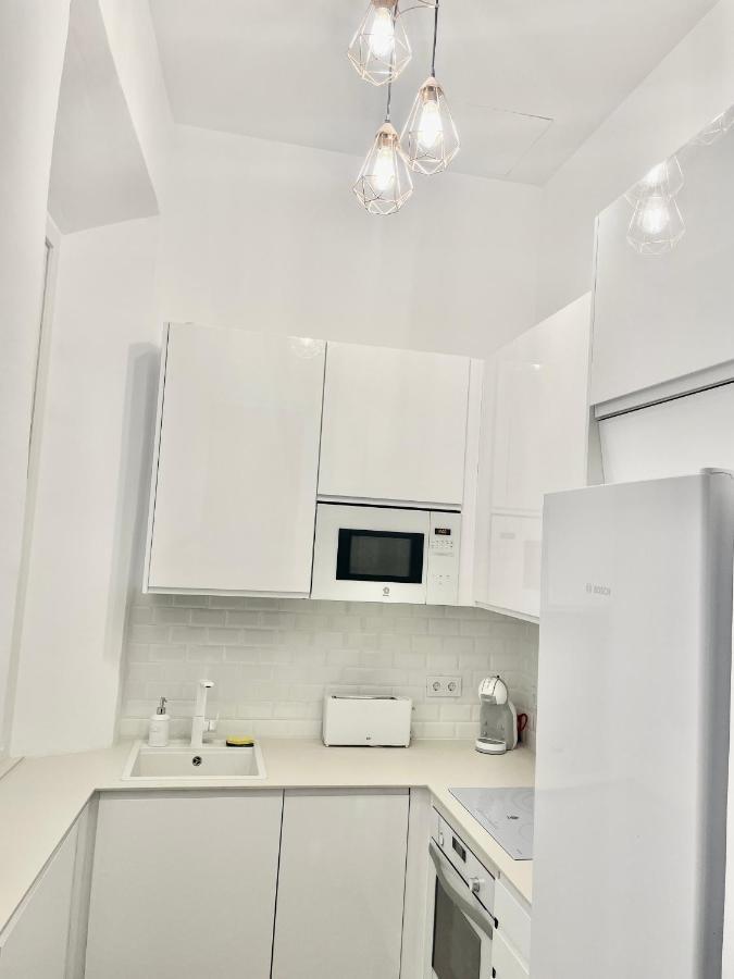 Picasso'S Tres Puertas 4 Bedrooms Малага Екстер'єр фото