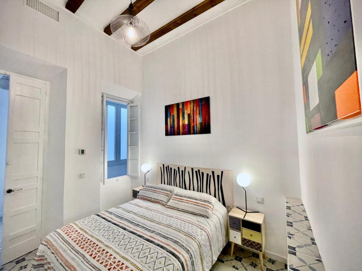 Picasso'S Tres Puertas 4 Bedrooms Малага Екстер'єр фото